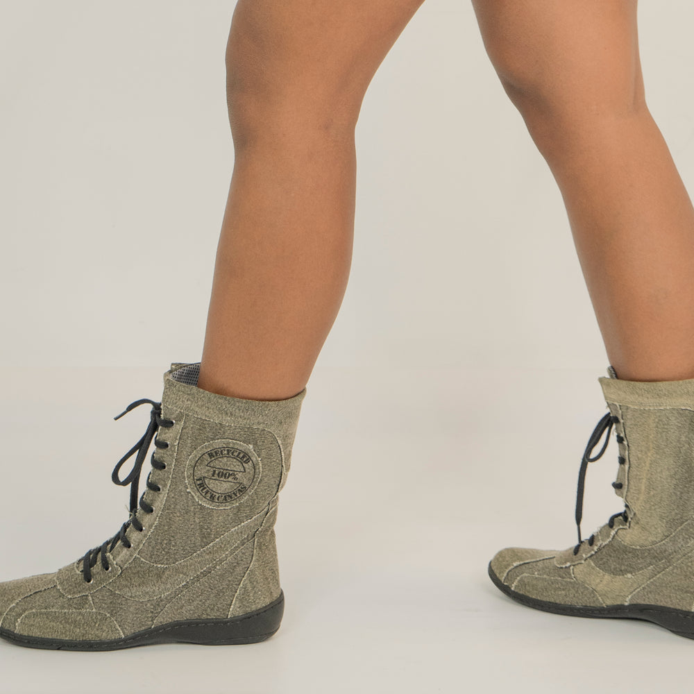 
                      
                        Nomadic Women's Boots
                      
                    