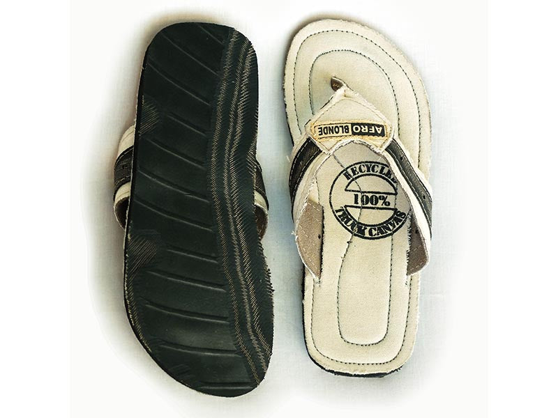 The Walkabout Thongs